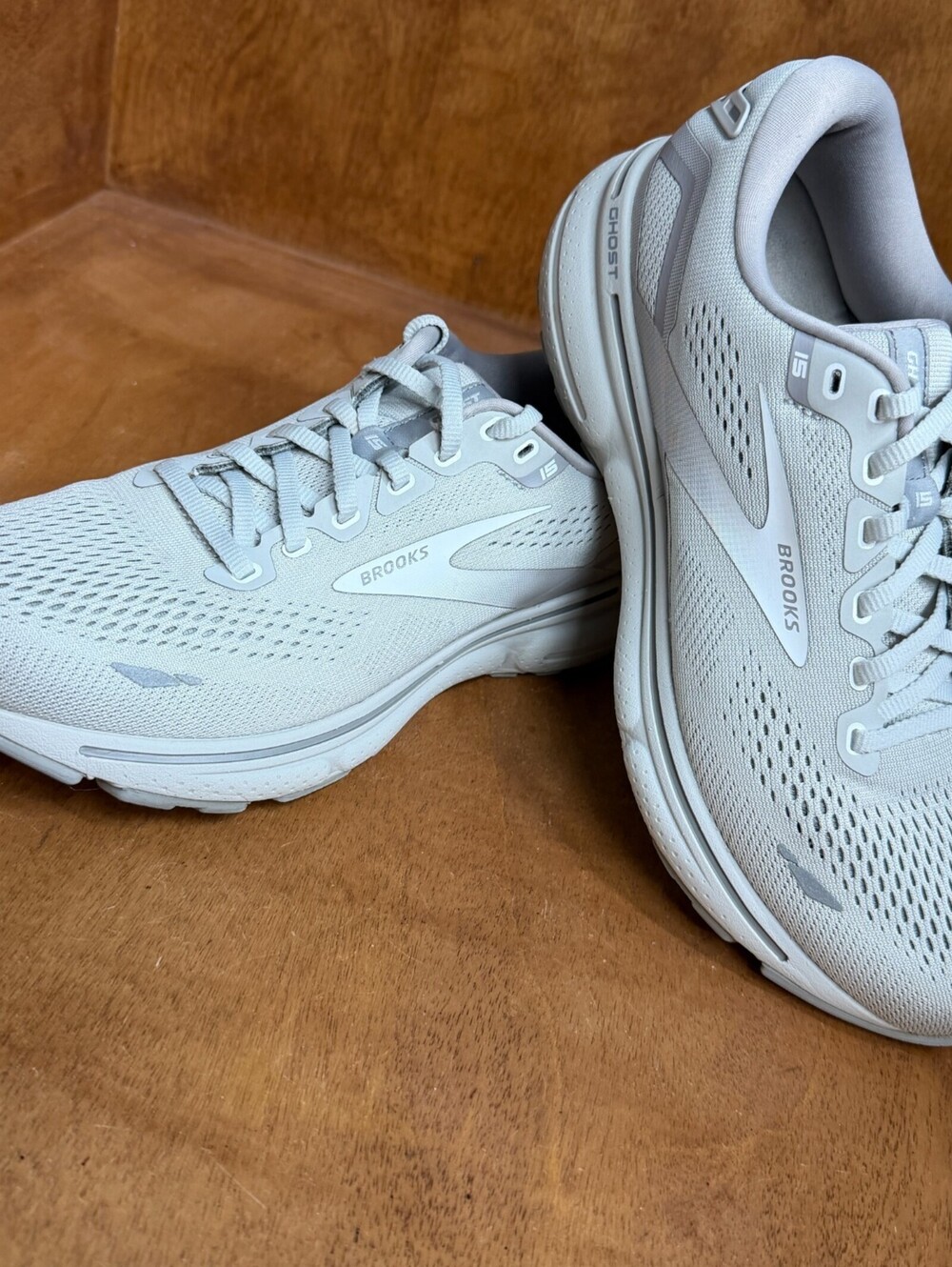 Brooks Ghost 15 Running Shoes Womens Size 9.5 B Alloy Oyster Gray 1203801B112
